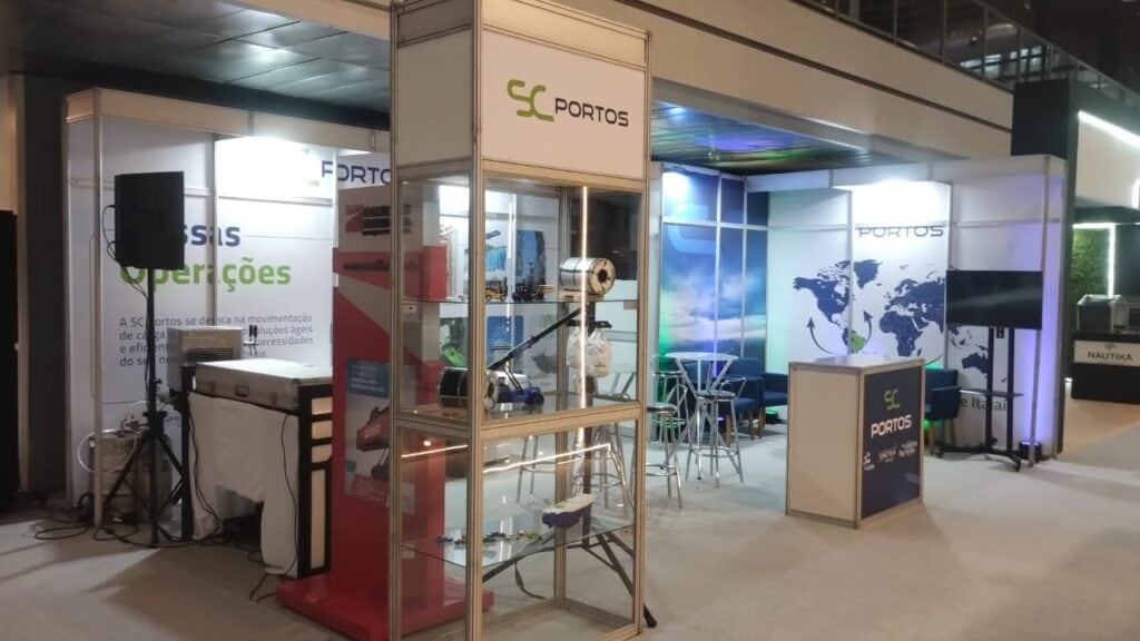 Detalhe de acabamento de stand montado pela Totale na Logistique