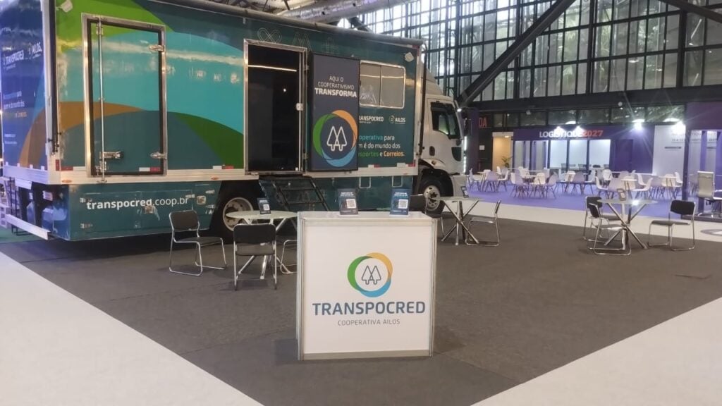 Vista geral de stand montado pela Totale na Logistique 2026