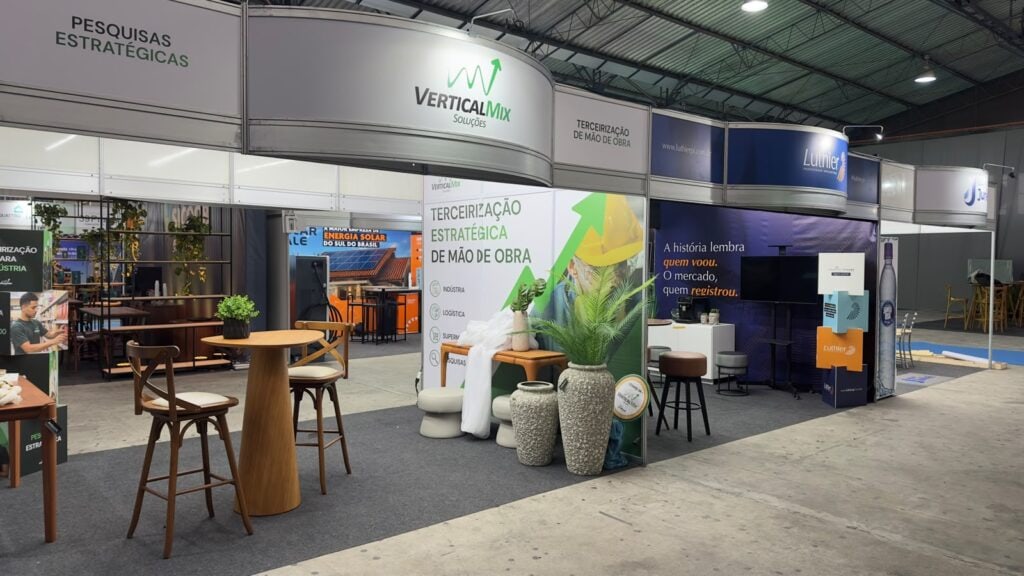 Espaço expositivo montado pela Totale na Fersul em Rio do Sul