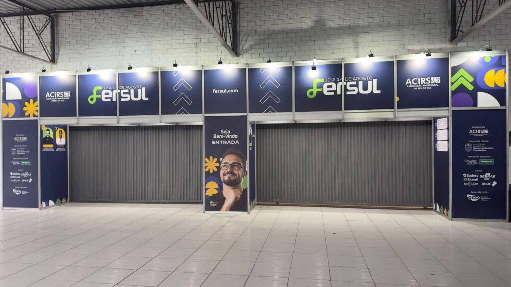 Detalhe de acabamento de stand montado pela Totale na Fersul