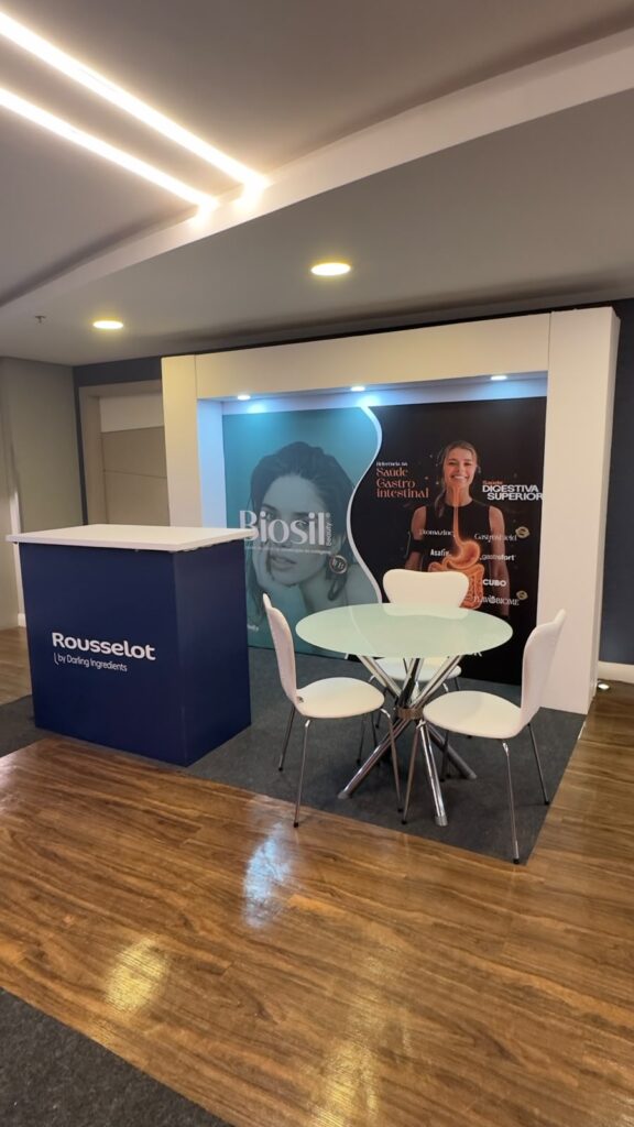 Espaço expositivo montado pela Totale no Meeting Nutrição da Mulher 2026