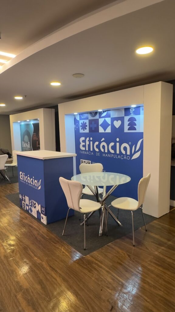 Circulação de visitantes no stand montado pela Totale no Meeting Nutrição da Mulher
